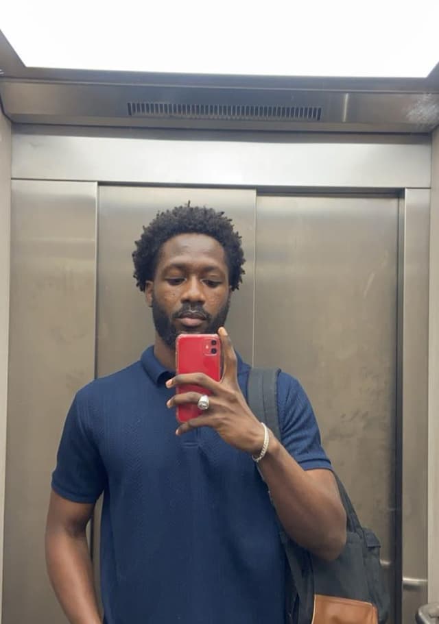 Ayodeji Atanda's mirror selfie